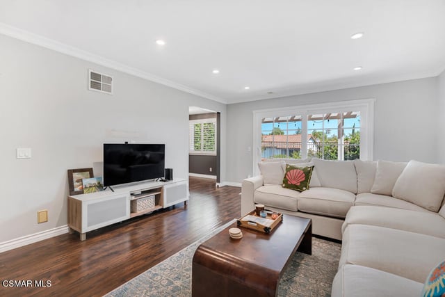 5344 Isabella Court, Agoura Hills, CA 91301 — photo 6 of 60