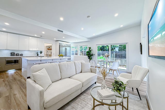 4627 Willens Avenue, Woodland Hills, CA 91364 — photo 15 of 66