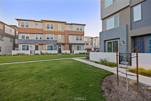 27131 Observation Court, Valencia, CA 91381 — photo 32 of 41