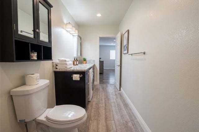5354 Lindley 204, Encino, CA 91316 — photo 12 of 35
