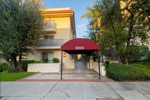 5354 Lindley 204, Encino, CA 91316 — photo 25 of 35