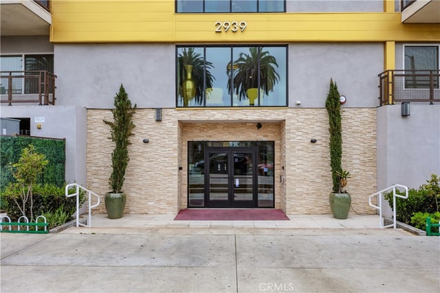 2939 Leeward 403, Los Angeles, CA 90005 — photo 17 of 54