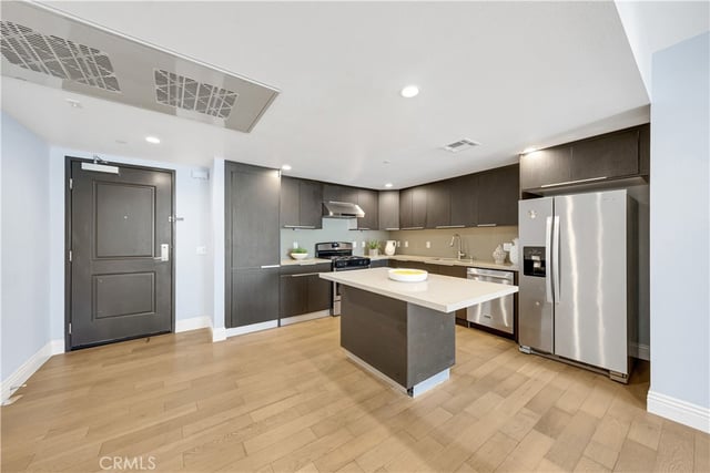 2939 Leeward 403, Los Angeles, CA 90005 — photo 9 of 54