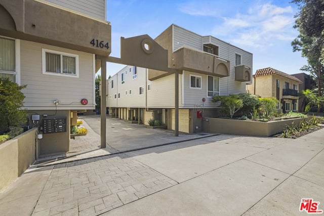 4164 Tujunga Avenue 103, Studio City, CA 91604 — photo 2 of 41