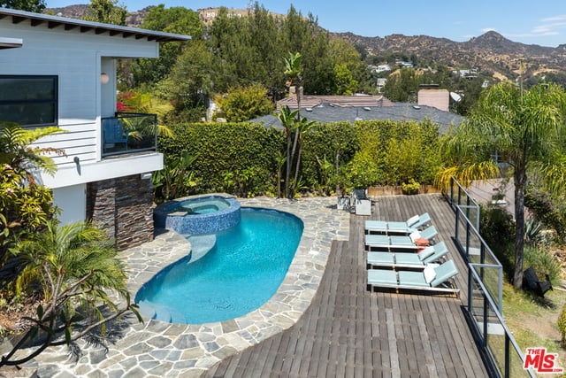 2824 Durand Drive, Los Angeles, CA 90068 — photo 11 of 34