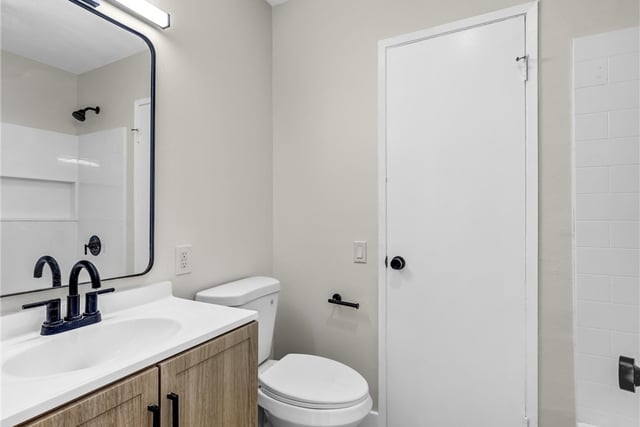 5530 Ackerfield Avenue 210, Long Beach, CA 90805 — photo 18 of 35
