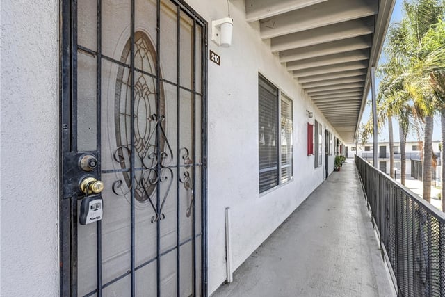 5530 Ackerfield Avenue 210, Long Beach, CA 90805 — photo 7 of 35