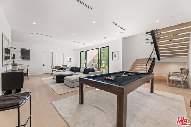 12119 Travis Street, Los Angeles, CA 90049 — photo 11 of 18