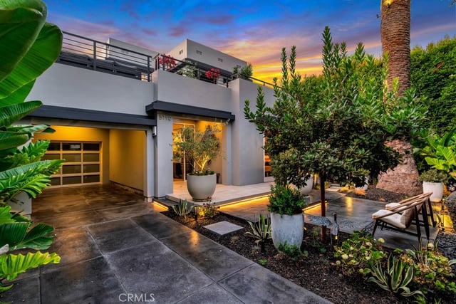 8719 Rosewood Avenue, West Hollywood, CA 90048 — photo 4 of 38