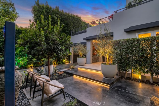 8719 Rosewood Avenue, West Hollywood, CA 90048 — photo 6 of 38
