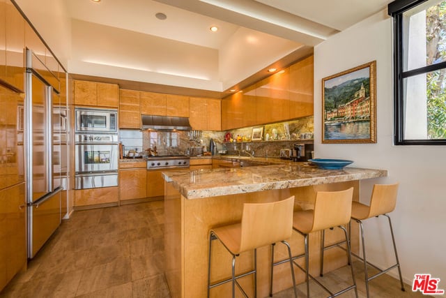 117 Ocean Front Walk, Santa Monica, CA 90291 — photo 14 of 25