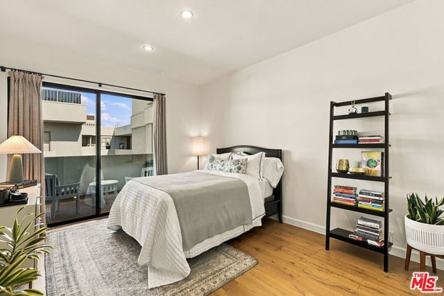 12115 San Vicente Boulevard 404, Los Angeles, CA 90049 — photo 17 of 27