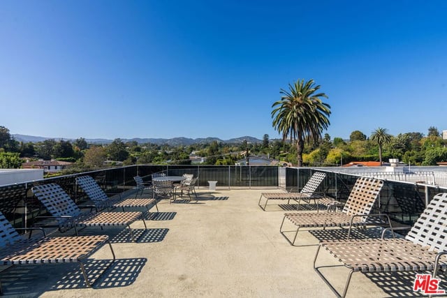 12115 San Vicente Boulevard 404, Los Angeles, CA 90049 — photo 21 of 27