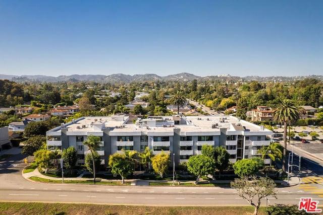 12115 San Vicente Boulevard 404, Los Angeles, CA 90049 — photo 24 of 27