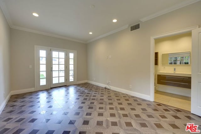 18519 Linnet Street, Los Angeles, CA 91356 — photo 28 of 42