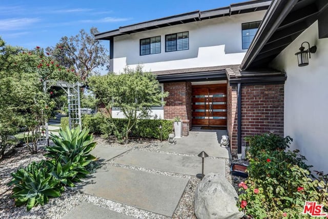 2355 Branden Street, Los Angeles, CA 90026 — photo 12 of 64