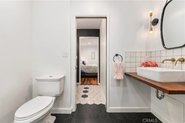 15207 Magnolia Boulevard 119, Sherman Oaks, CA 91403 — photo 23 of 54