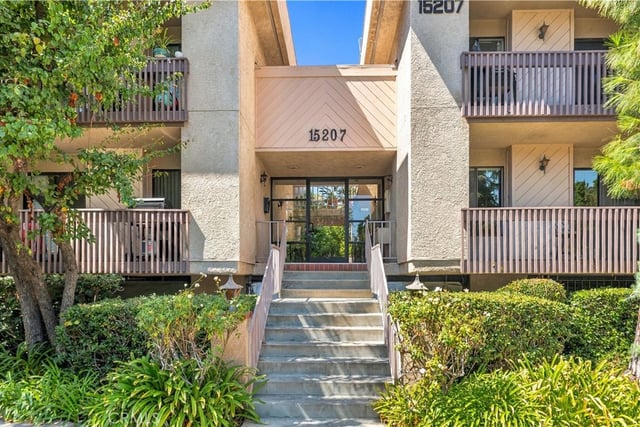 15207 Magnolia Boulevard 119, Sherman Oaks, CA 91403 — photo 3 of 54
