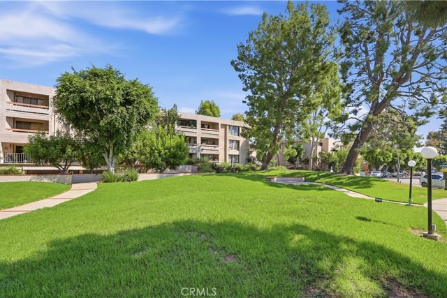 15207 Magnolia Boulevard 119, Sherman Oaks, CA 91403 — photo 39 of 54