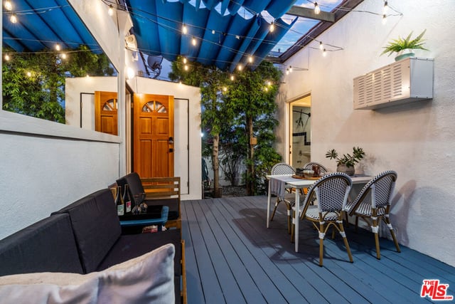 225 Carroll Canal, Los Angeles, CA 90291 — photo 19 of 46