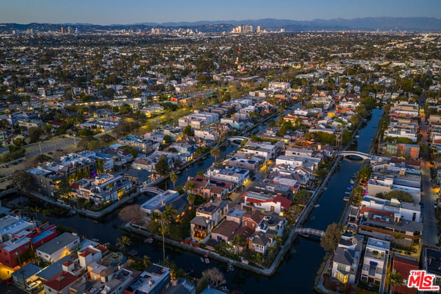 225 Carroll Canal, Los Angeles, CA 90291 — photo 45 of 46