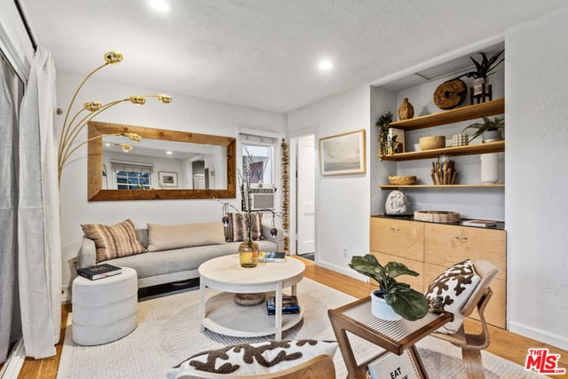 225 Carroll Canal, Los Angeles, CA 90291 — photo 9 of 46