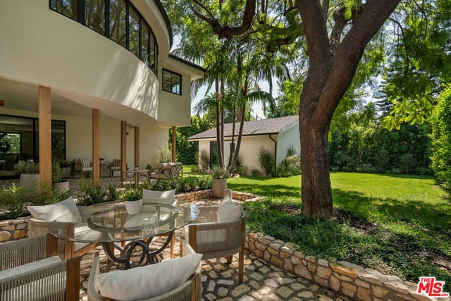 15430 Valley Vista Boulevard, Los Angeles, CA 91403 — photo 33 of 37