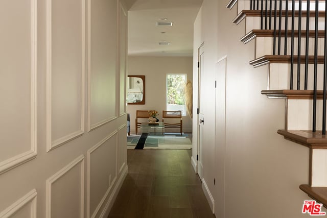 931 S Sycamore Avenue, Los Angeles, CA 90036 — photo 14 of 36