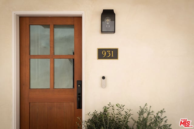 931 S Sycamore Avenue, Los Angeles, CA 90036 — photo 35 of 36