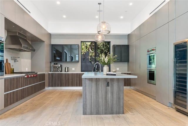 4653 Vanalden Avenue, Tarzana, CA 91356 — photo 12 of 59
