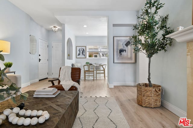 4301 Fulton Avenue 106, Los Angeles, CA 91423 — photo 13 of 35
