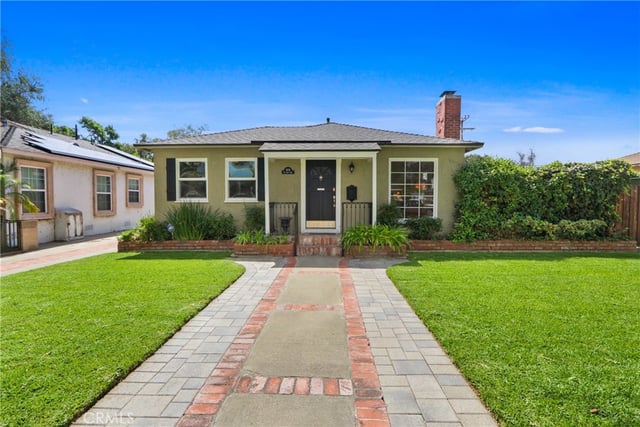808 W 33rd, Long Beach, CA 90806 — photo 3 of 21