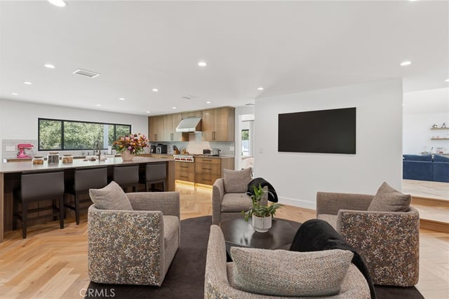 4425 Park Alisal, Calabasas, CA 91302 — photo 8 of 29