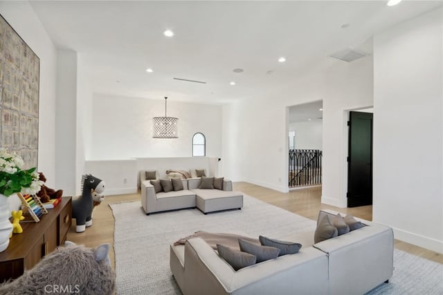 4261 TEMMA Court, Calabasas, CA 91302 — photo 26 of 43