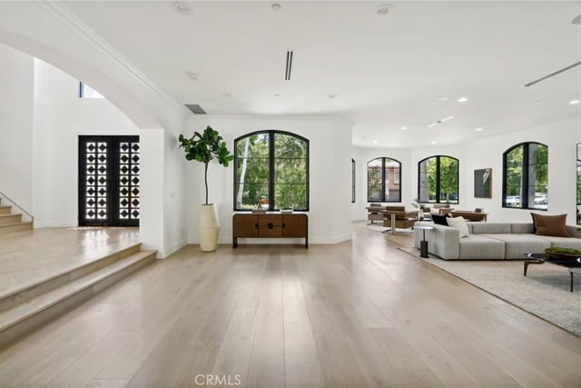 4261 TEMMA Court, Calabasas, CA 91302 — photo 3 of 43