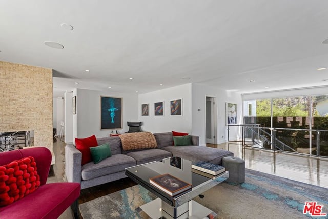 7561 Devista Drive, Los Angeles, CA 90046 — photo 8 of 46