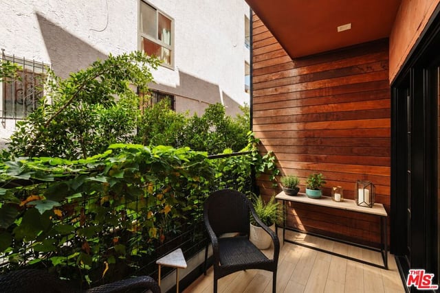 1035 N Vista Street, West Hollywood, CA 90046 — photo 5 of 42
