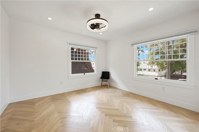 1800 Oxford Avenue, Los Angeles, CA 90006 — photo 32 of 43