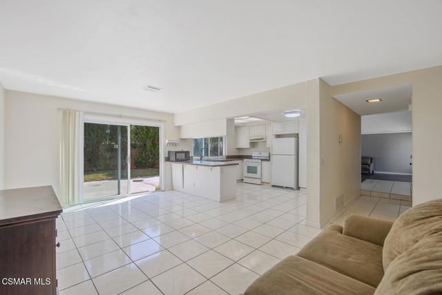 28636 Lapine Avenue, Saugus, CA 91390 — photo 17 of 38