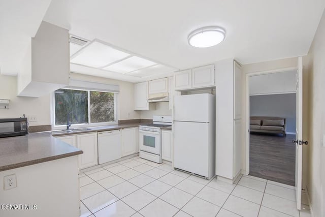 28636 Lapine Avenue, Saugus, CA 91390 — photo 23 of 38