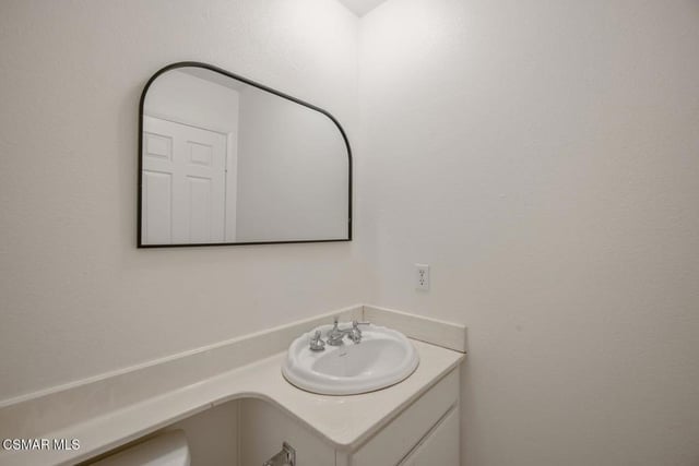 28636 Lapine Avenue, Saugus, CA 91390 — photo 24 of 38