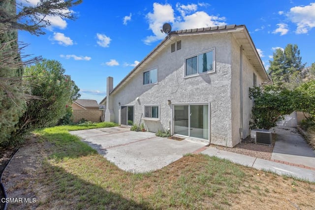 28636 Lapine Avenue, Saugus, CA 91390 — photo 3 of 38