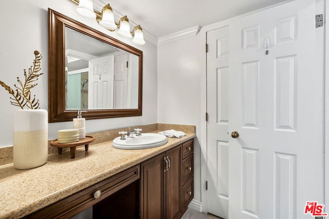 6515 Green Valley Circle 104, Culver City, CA 90230 — photo 17 of 39