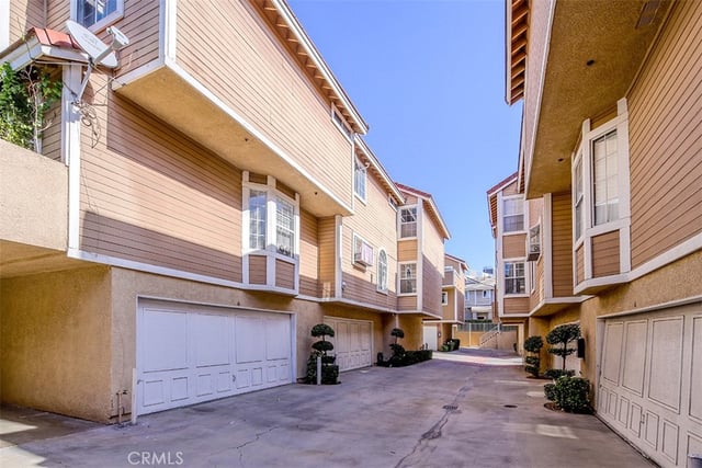 331 Genoa E, Monrovia, CA 91016 — photo 21 of 26