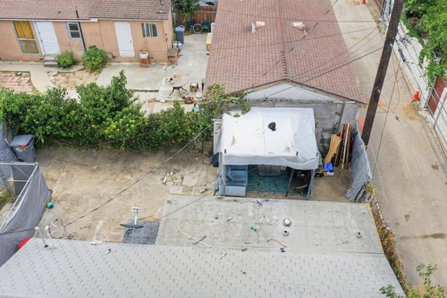 141 S Hayes Avenue, Oxnard, CA 93030 — photo 12 of 17