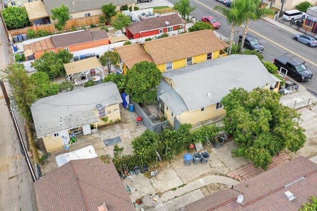141 S Hayes Avenue, Oxnard, CA 93030 — photo 16 of 17
