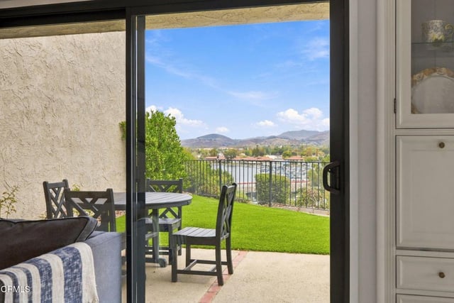 3222 Meadow Oak Drive, Westlake Village, CA 91361 — photo 7 of 50