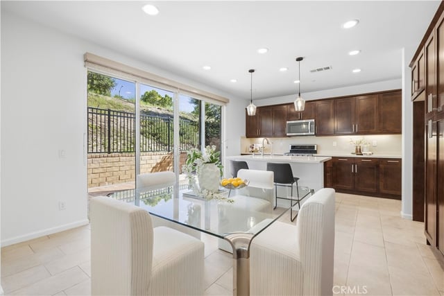 27314 Weldon Way, Saugus, CA 91350 — photo 10 of 41