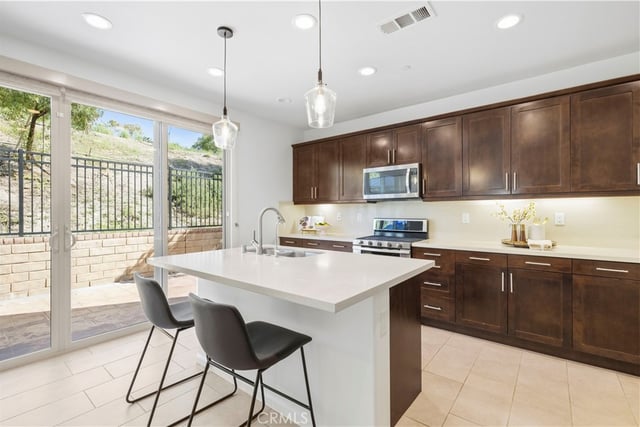 27314 Weldon Way, Saugus, CA 91350 — photo 11 of 41