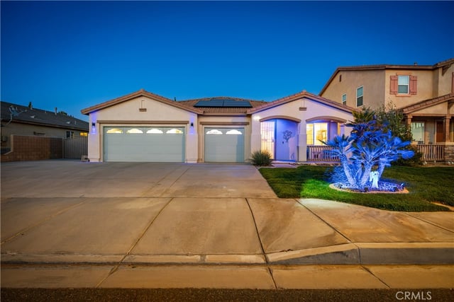 43766 Sondi, Lancaster, CA 93536 — photo 4 of 57
